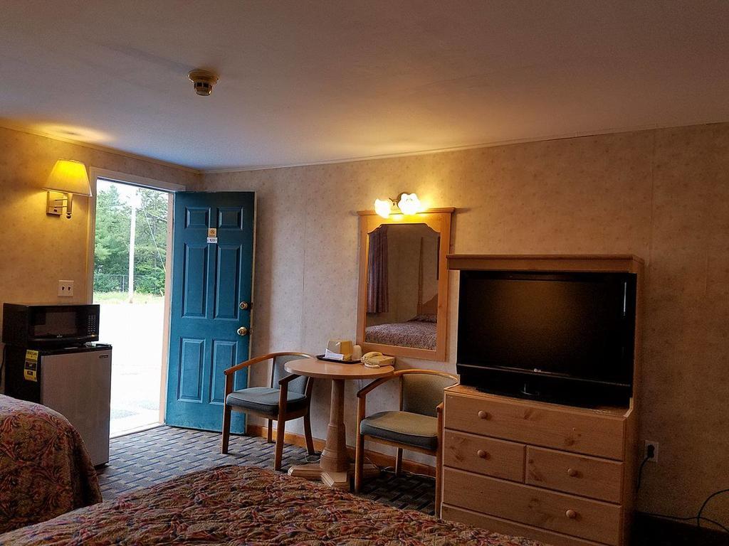 Travel Inn Orange Bagian luar foto